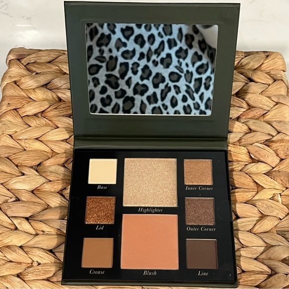 Laura Geller Make An Entrance Face Palette - Picture 3 of 5